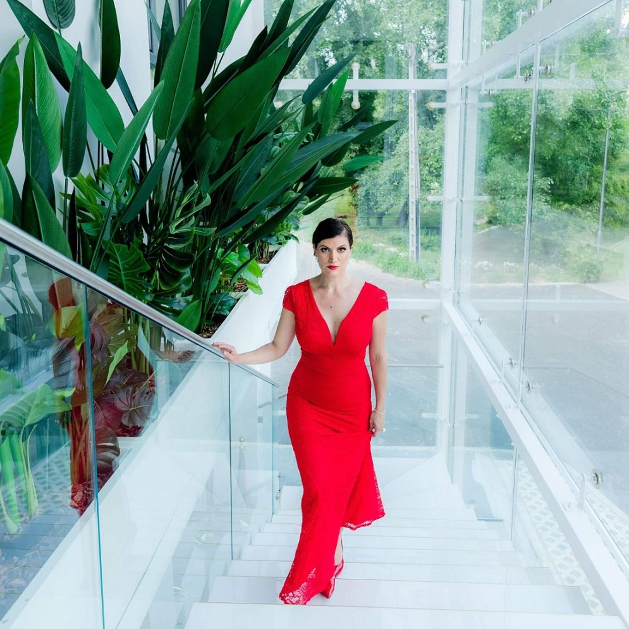 "The gala dress is my second skin" – At Éva Pataki Nagy's dress rental, you can also learn to make an entrance